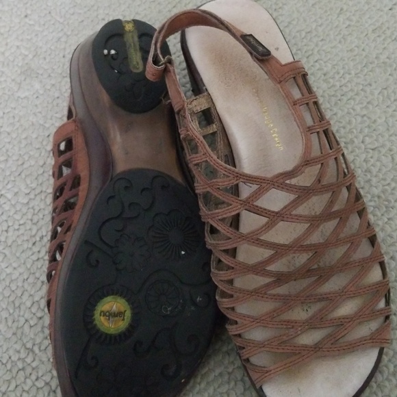 Shoes - Picture 3 of 8